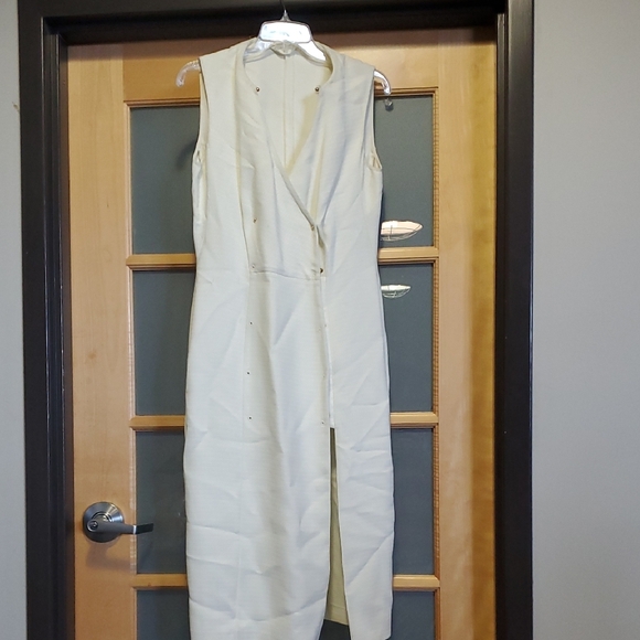 Elegant White Made In Italy Sleeveless Textured Dress